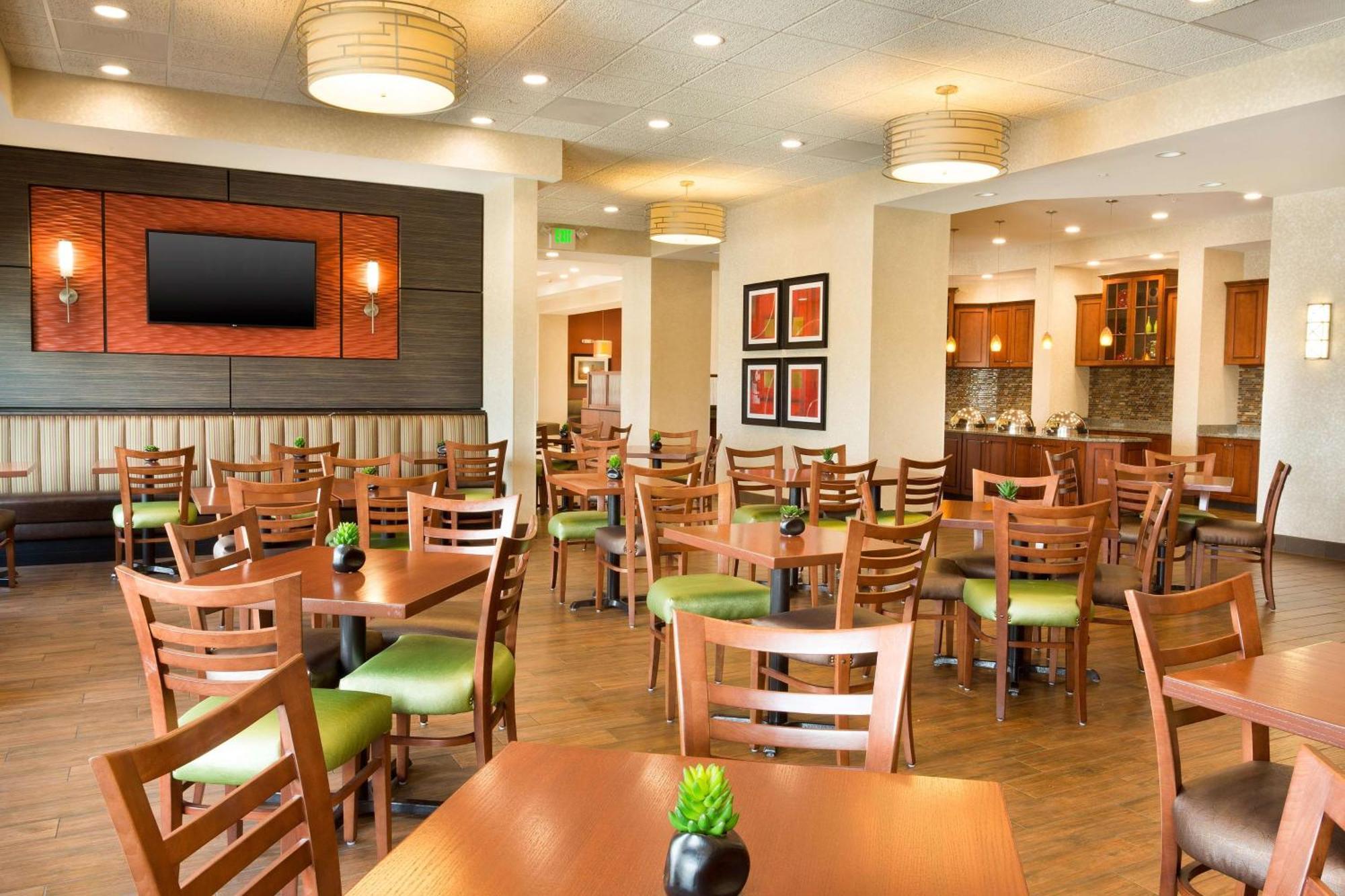 Drury Inn And Suites Denver Central Park Bagian luar foto