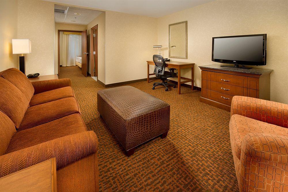 Drury Inn And Suites Denver Central Park Bagian luar foto